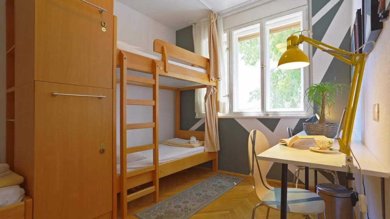 Tchaikovsky Hostel Split Croácia